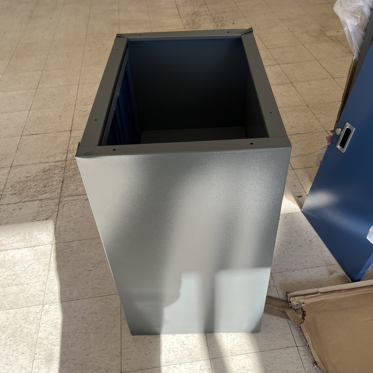Unused Storage Cabinets 2 Doors Lockable