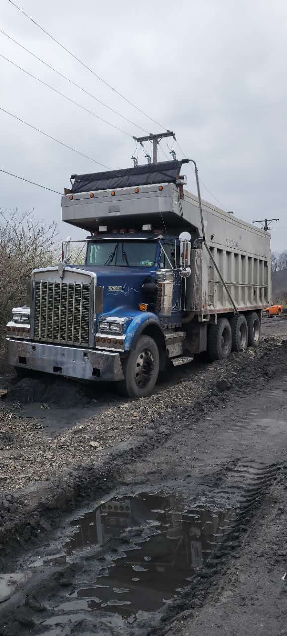 Used 1996 Kenworth Construction Truck - tractor