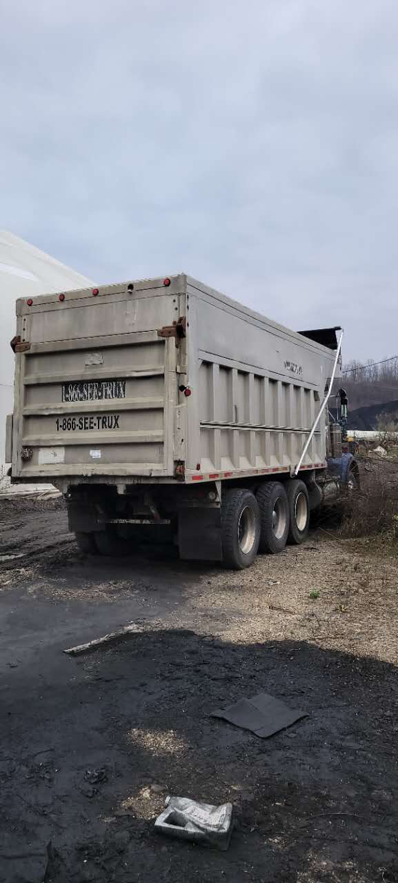 Used 1996 Kenworth Construction Truck - tractor