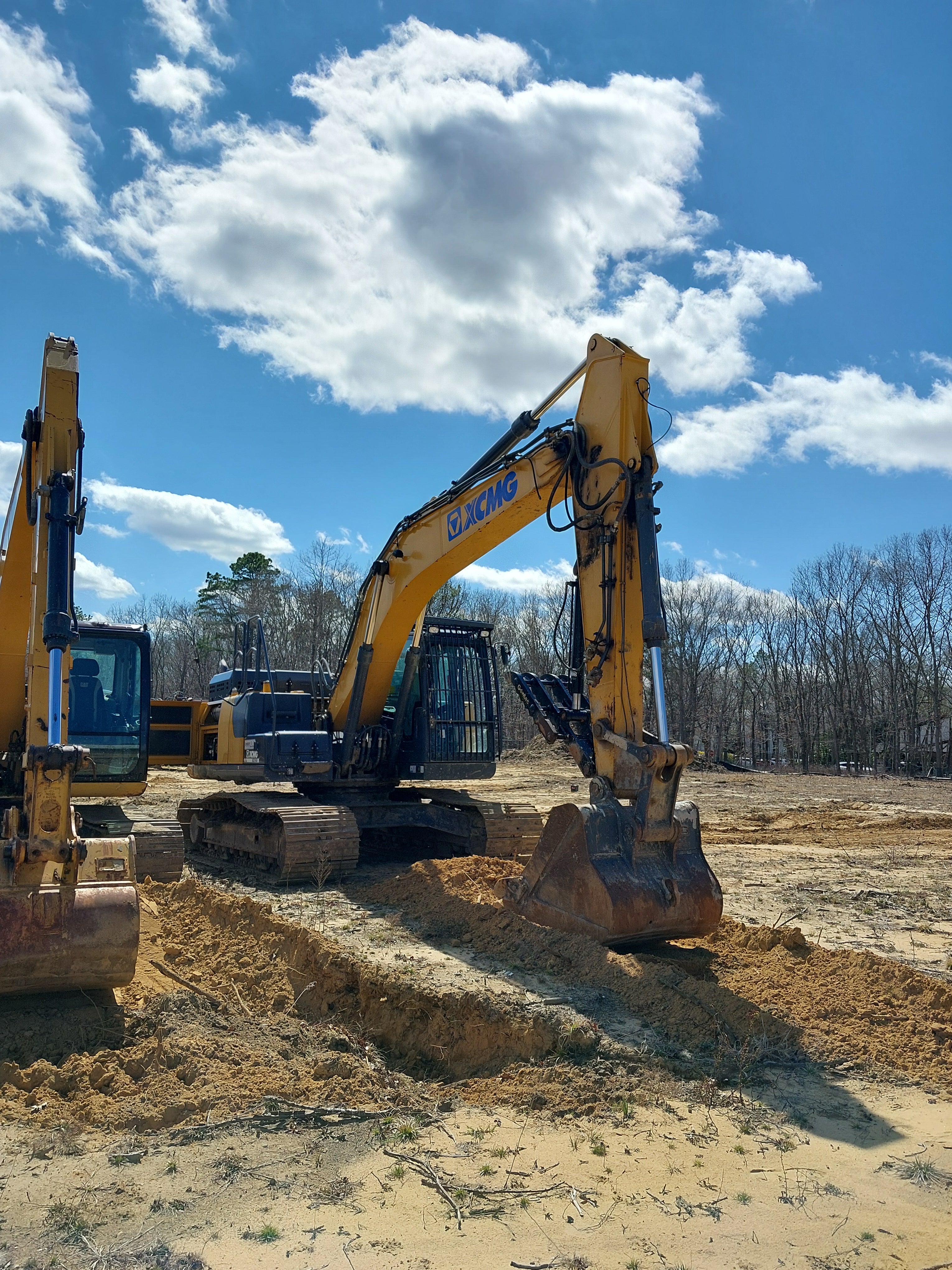 Used 2019 XuGong Excavator XCMG210U