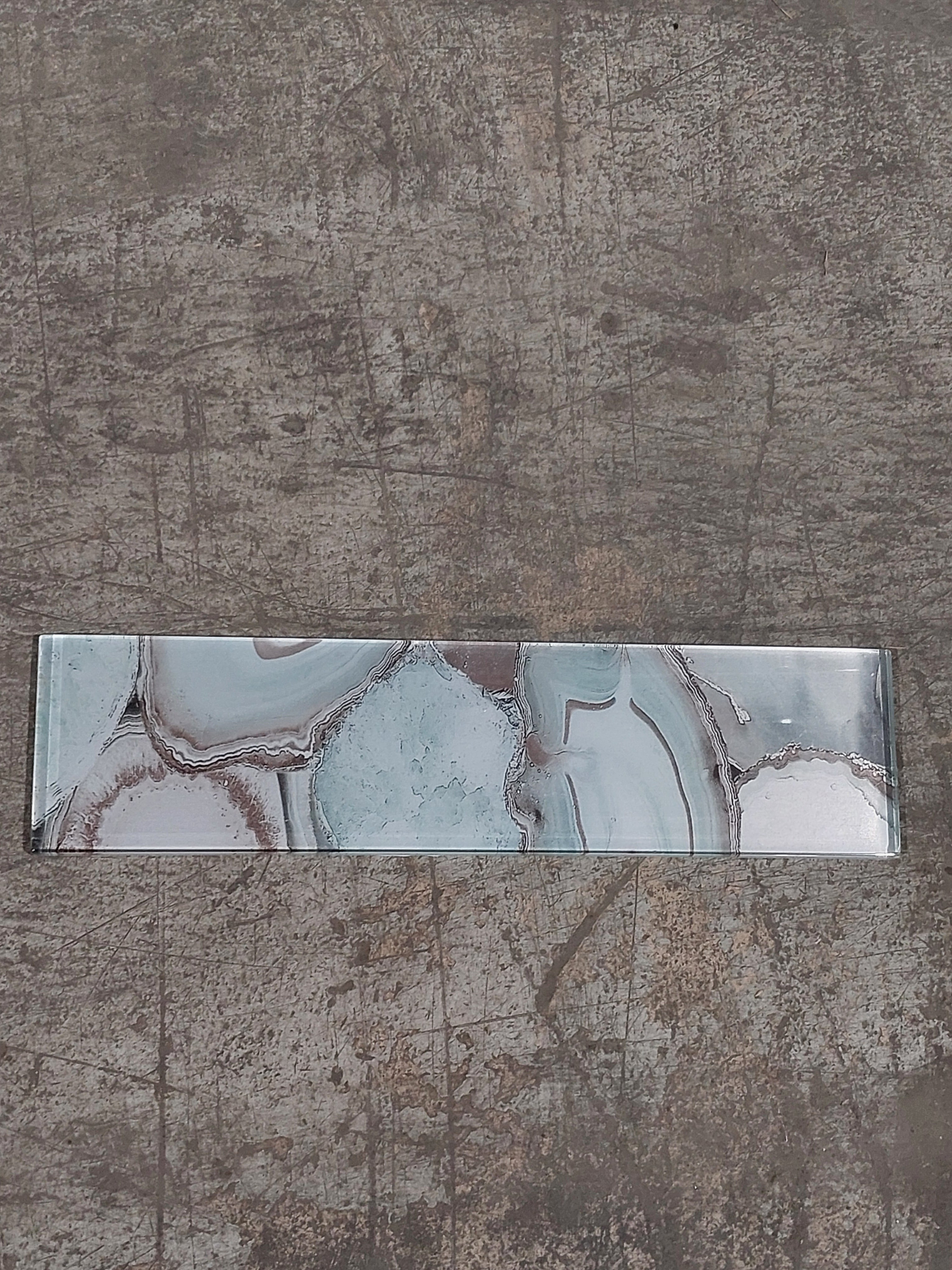 Unused Random Design Tile 1 pcs (MSRP: $12.99)