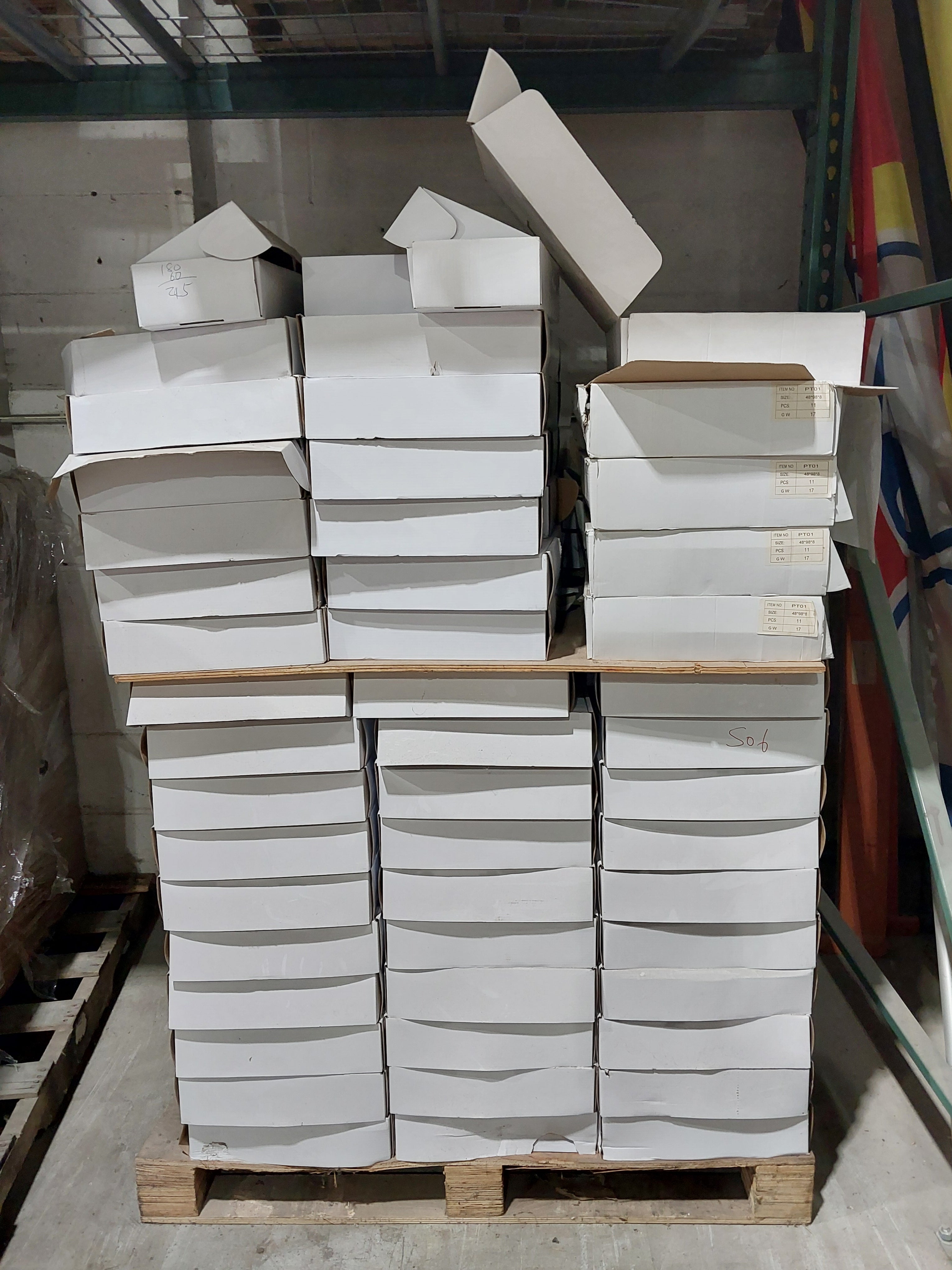 Unused Random Design Tile 1 pcs (MSRP: $12.99)