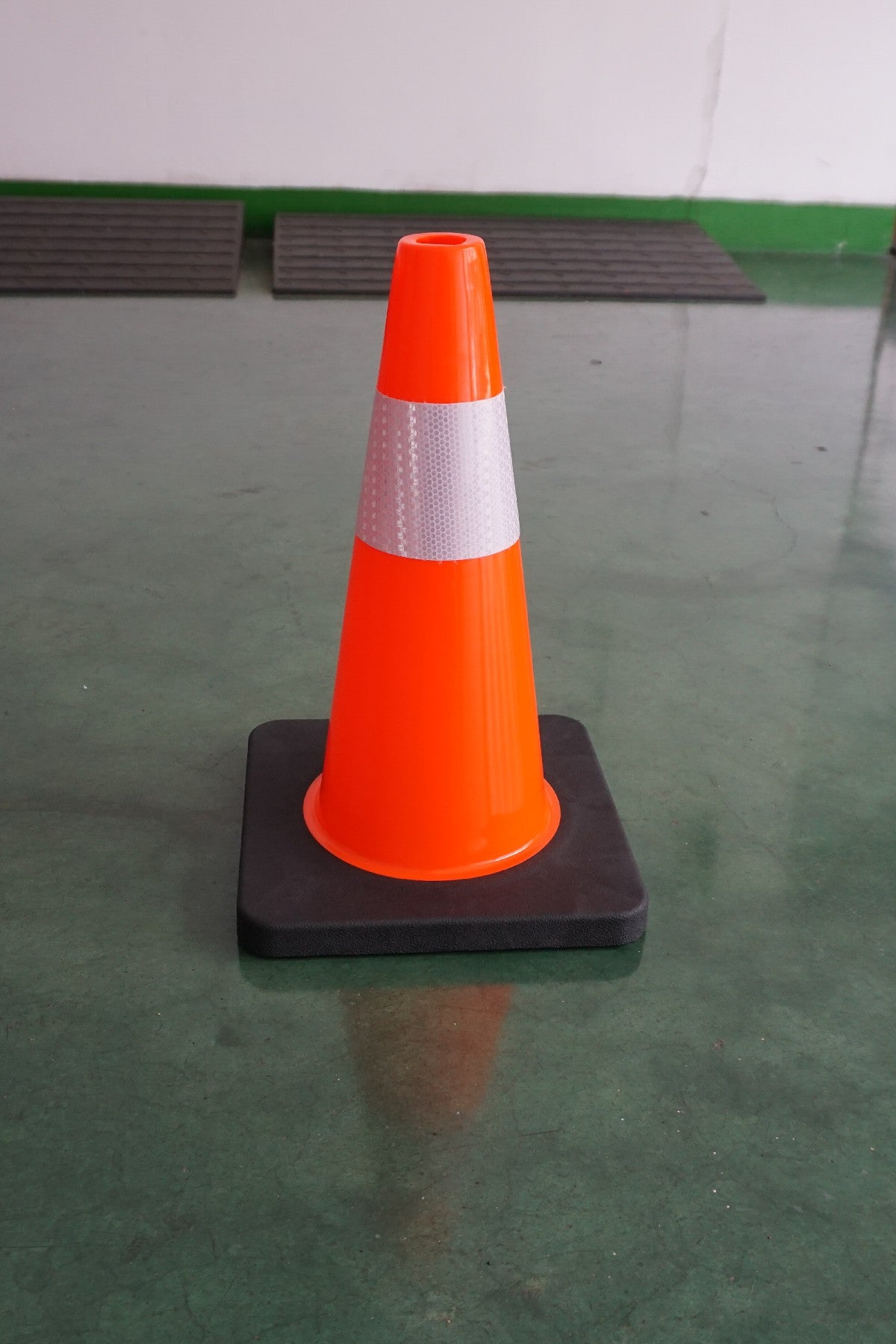 Unused Steelman TC-PVC45B 45cm TRAFFIC CONE 1pc