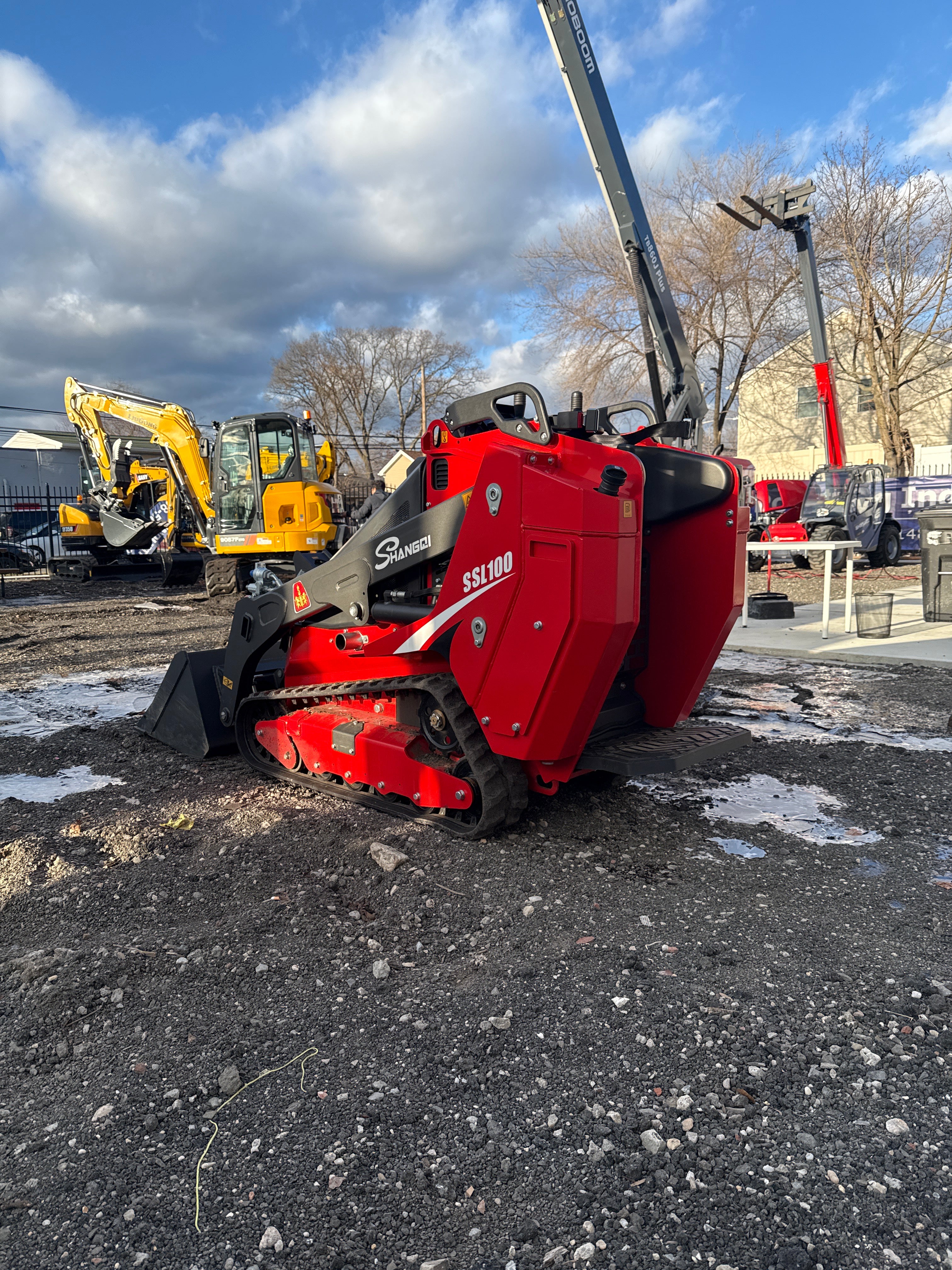 Unused Shangqi Mini Skid Steer Loader Track Loaders with KUBOTA Engine