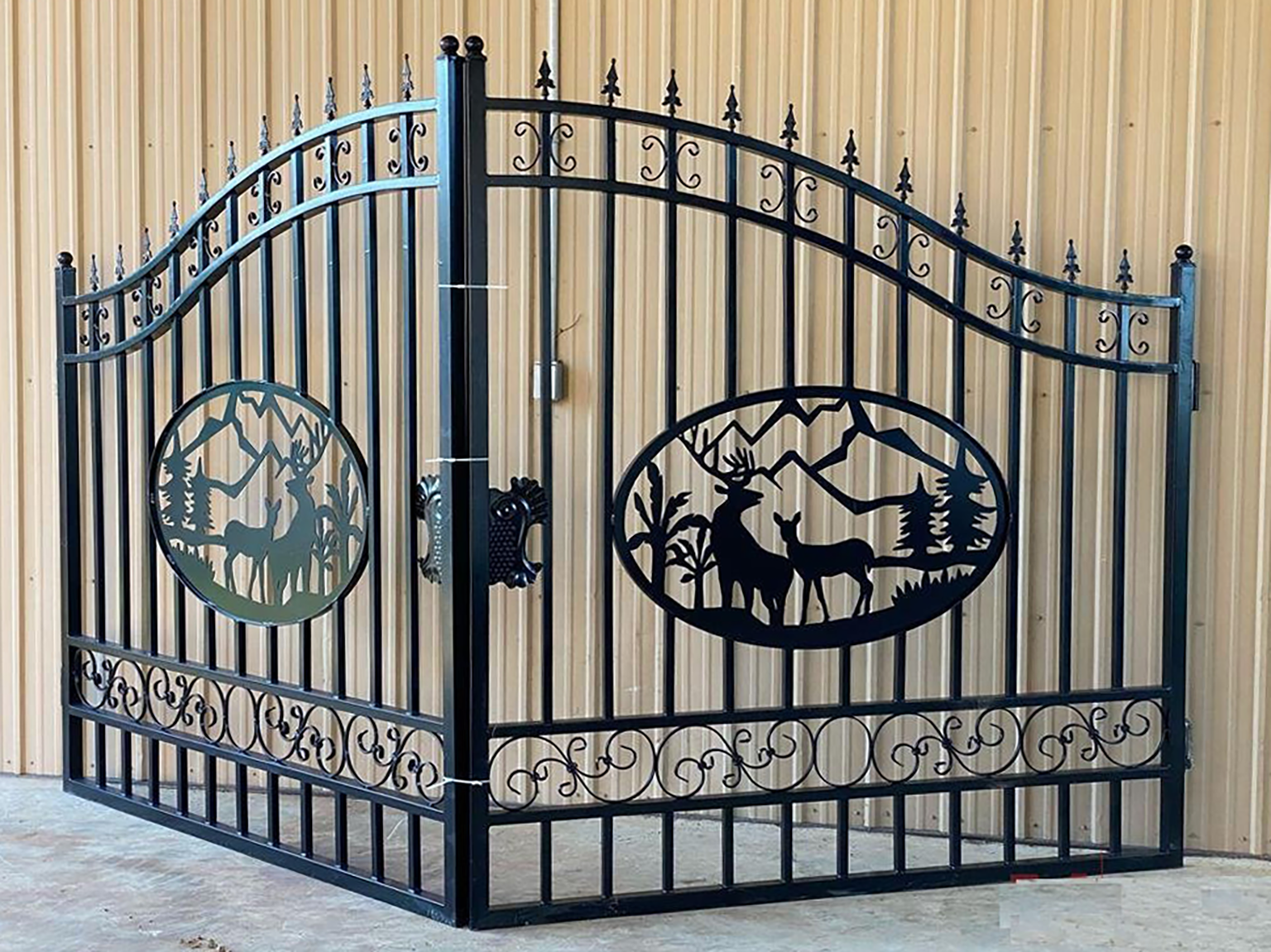 Unused Greatbear 14ft Iron Gate General Style - OX - EPE foam