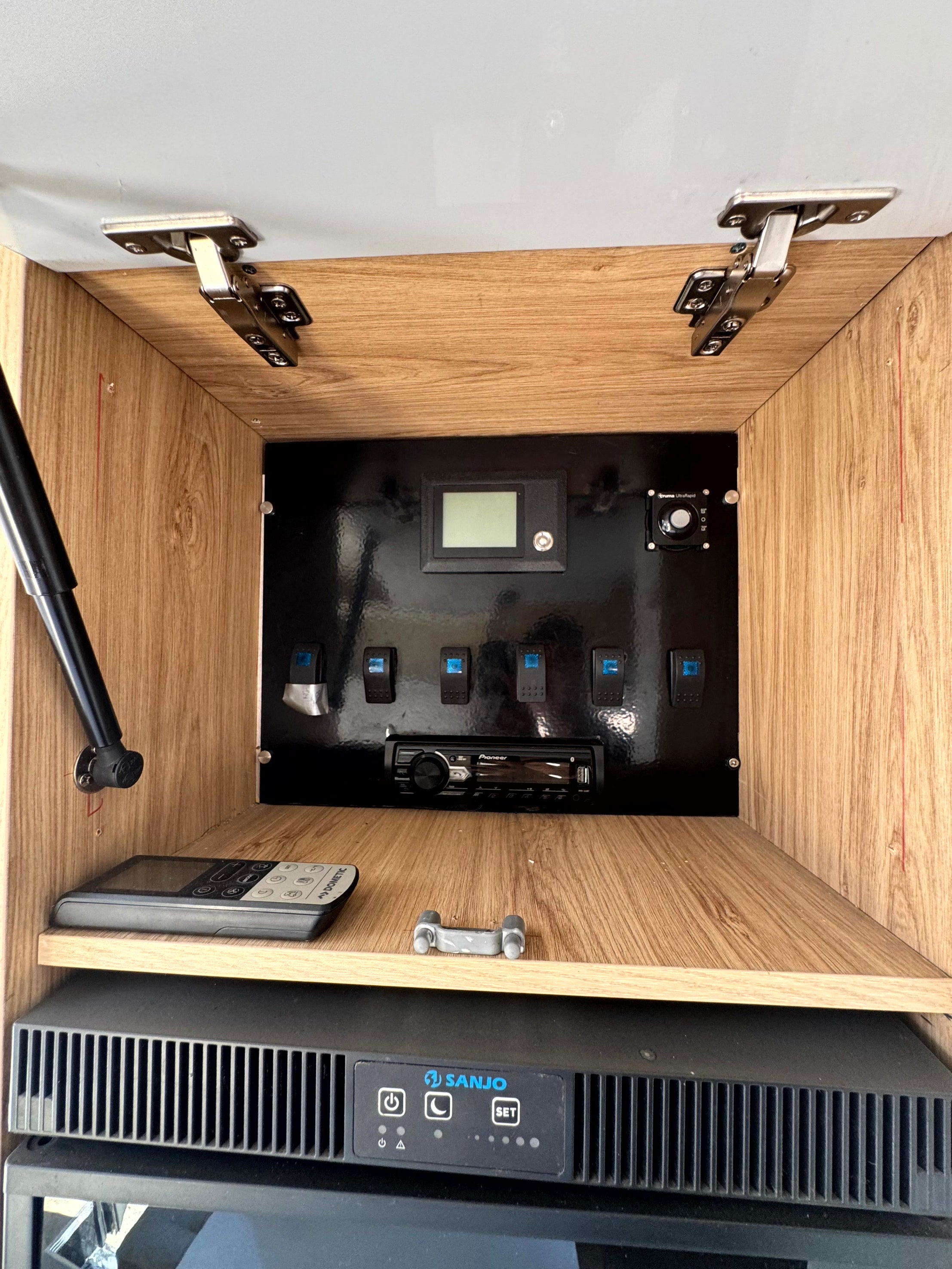 Unused 17FT Self-Contained Cabin Living Shell