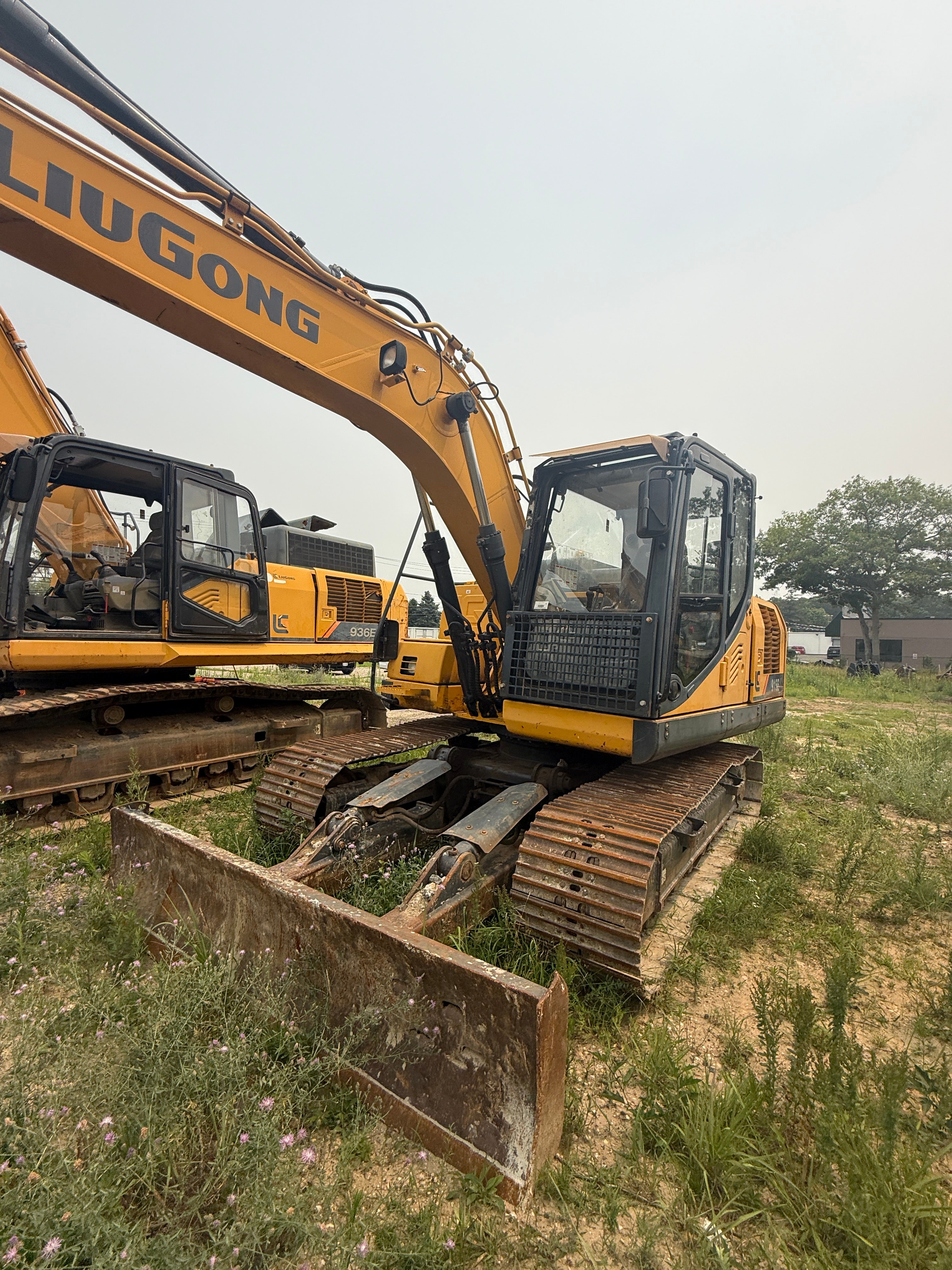 Used LiuGong Excavator CLG915E