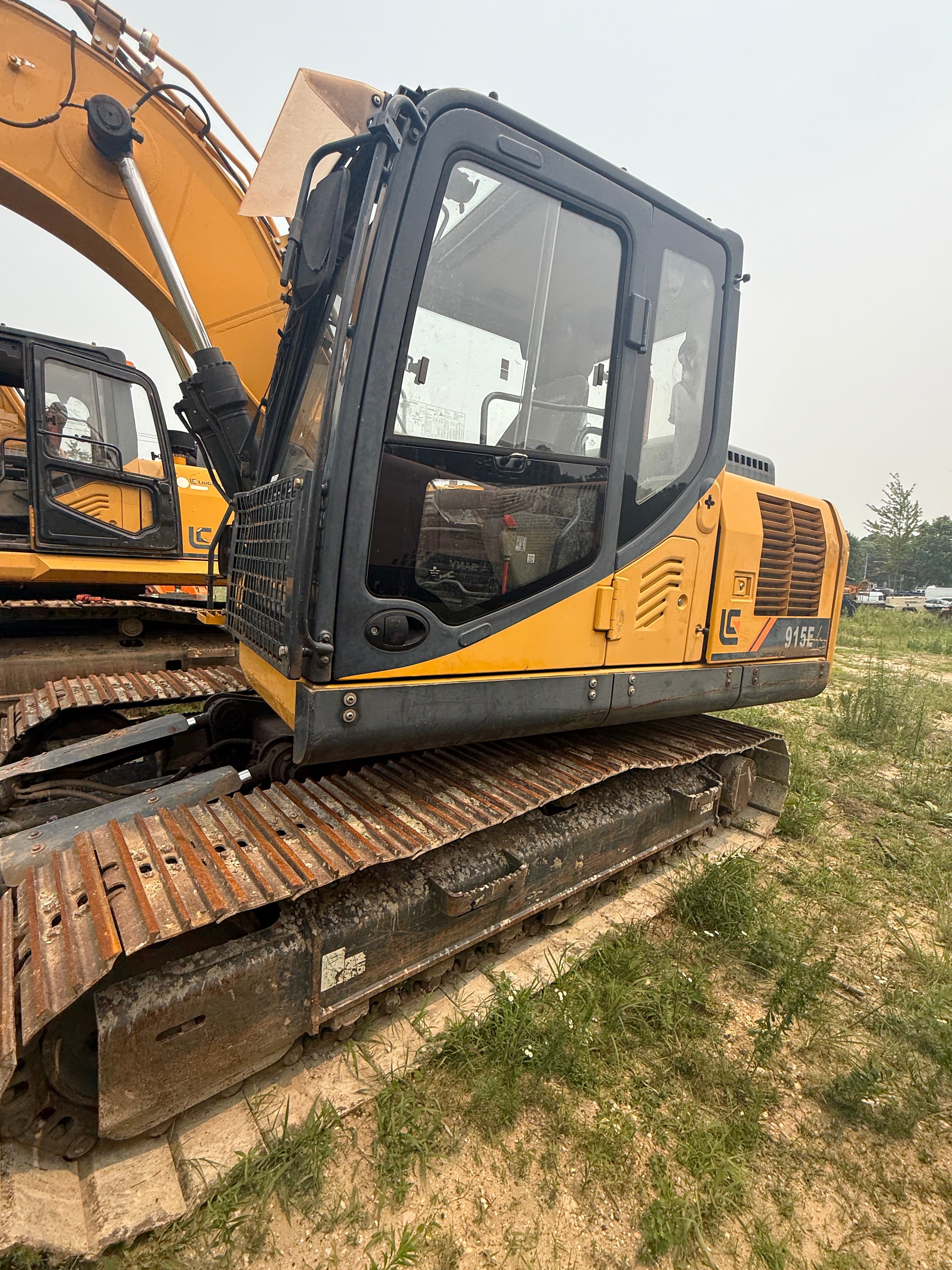 Used LiuGong Excavator CLG915E