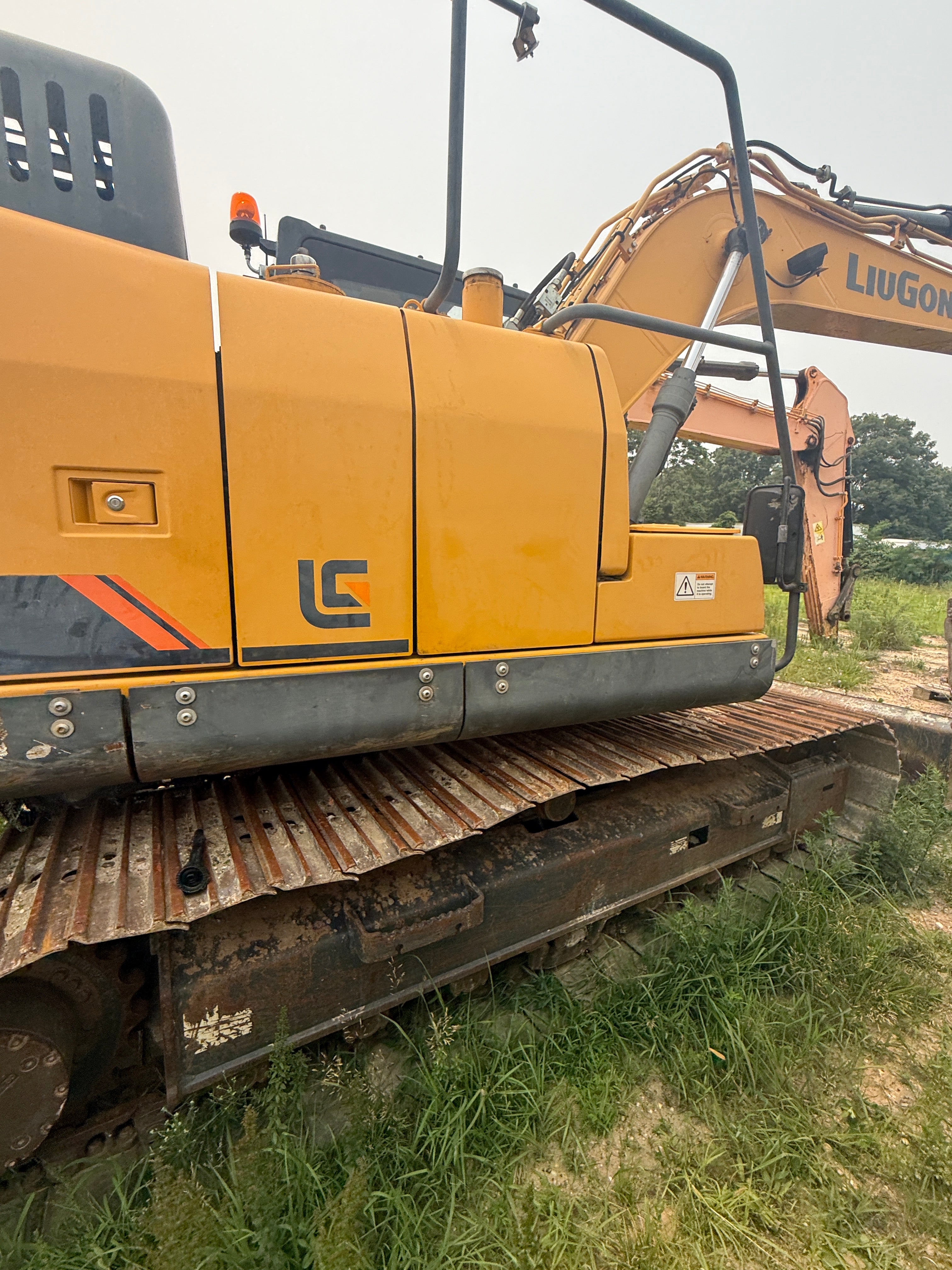 Used LiuGong Excavator CLG915E