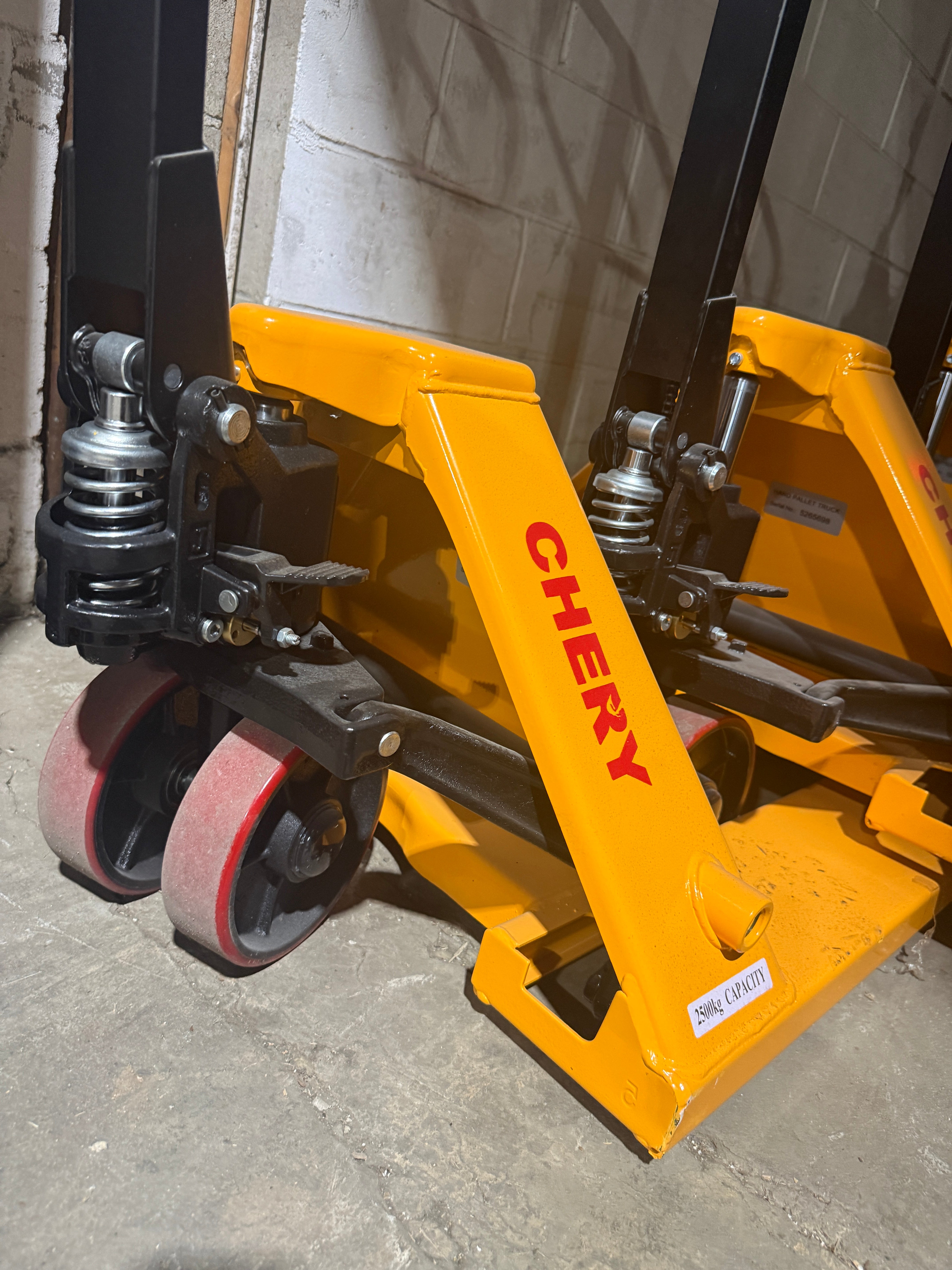 Unused Manual Jack Chery