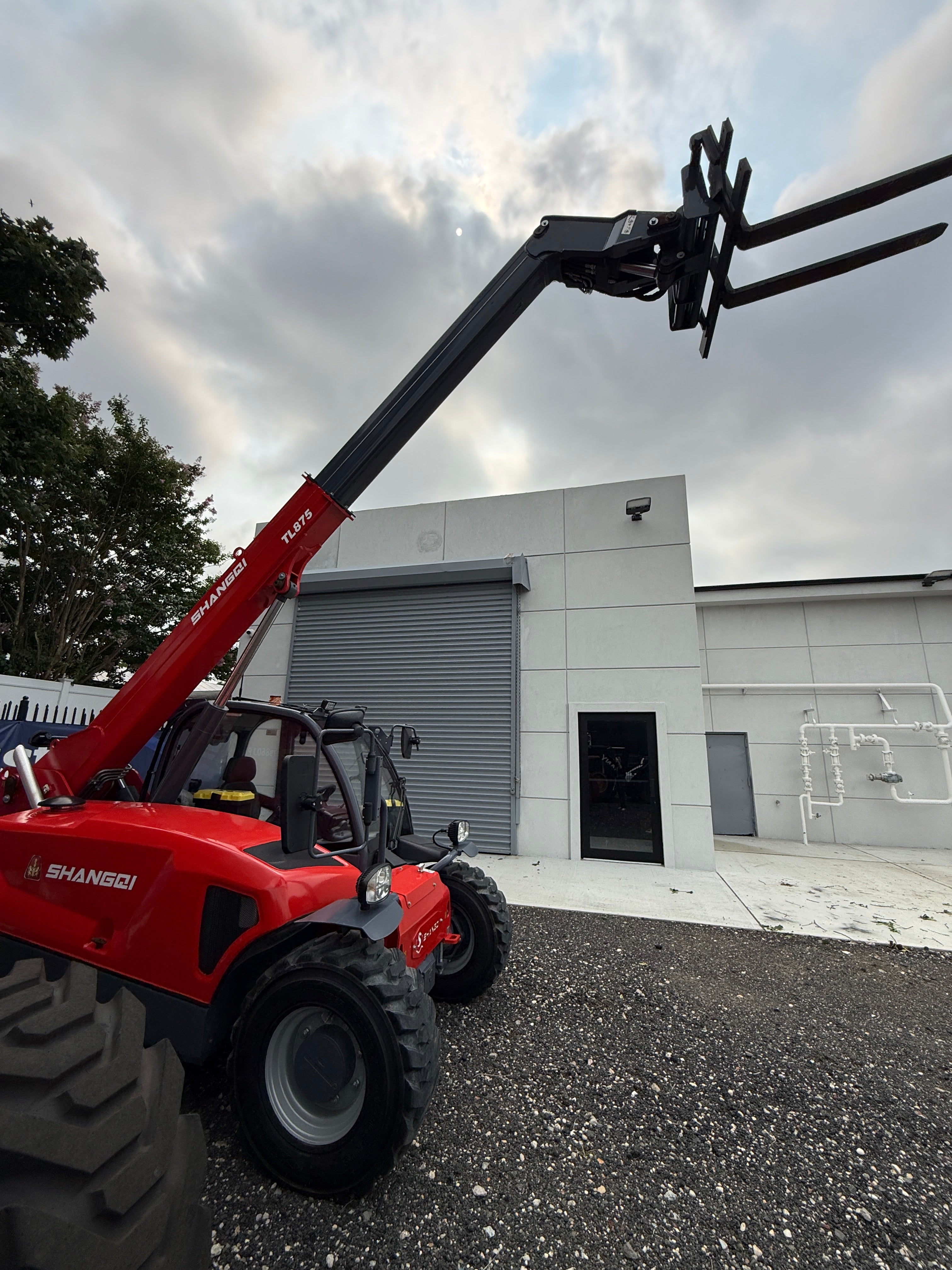 Unused Telehandler Shangqi TL 875