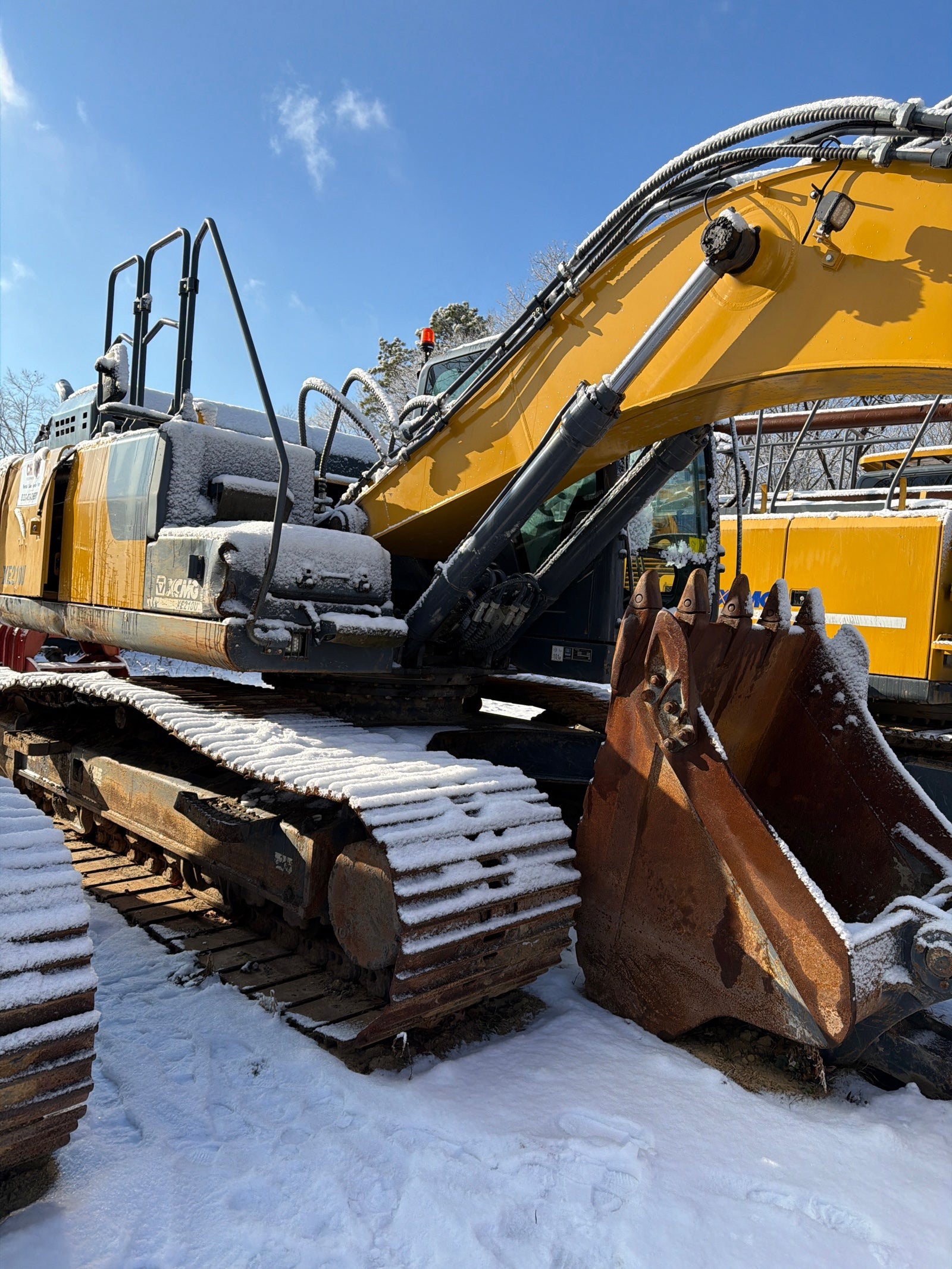 Used 2022 XuGong Excavator XCMG210U