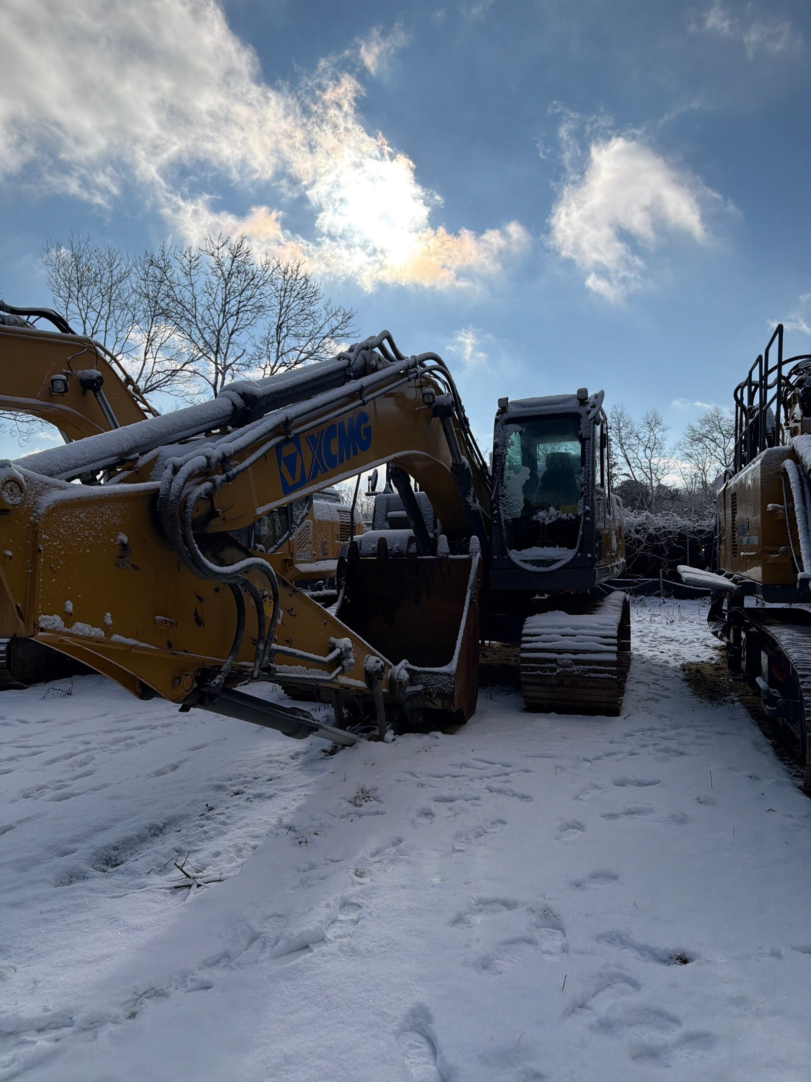 Used 2022 XuGong Excavator XCMG210U